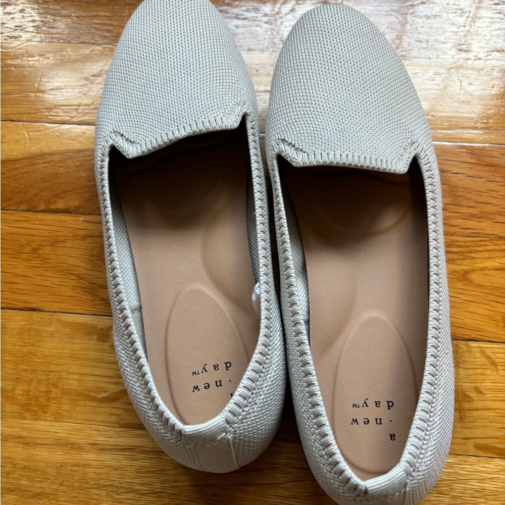 a new day Women's Light Gray Flats